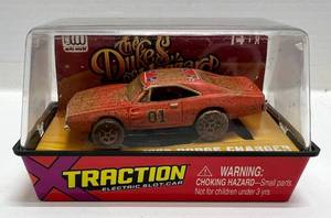 Vintage Auto World Xtractions DUKES OF HAZZARD Dirty General Lee 1969 Dodge Charger Slot Car (NIB)