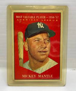 1961 MICKEY MANTLE Most Valuable PlayerTopps Baseball Card No. 475 (In Protective sleeve)