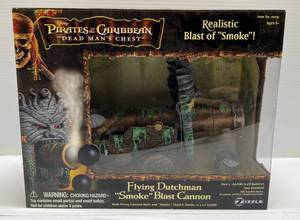 2006 Pirates Of The Caribbean Flying Dutchman Smoke Blast Cannon Dead Mans Chest (NIB)