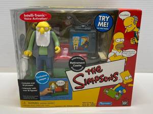 Playmates The Simpsons Exclusive Jasper Retirement Castle Inteli-Tronic (NIB)