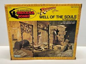 Raiders Of The Lost Ark - Well Of Souls Playset (1982-83) (Open Complete)