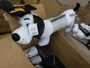 lot 7 image: Box of New Overstocks