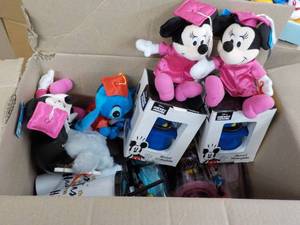 lot 9 image: Box of New Overstocks