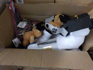 lot 11 image: Box of New Overstocks