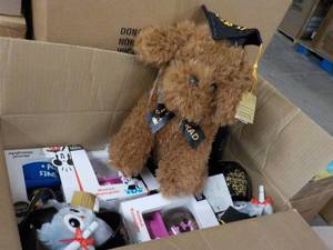 lot 19 image: Box of New Overstocks