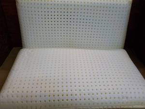 lot 64 image: 2 x 27 x 15 Foam Pillows...