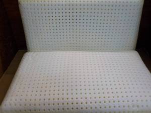lot 65 image: 2 x 27 x 15 Foam Pillows...