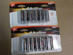 lot 70 image: 2 x 16 packs AA Alkaline Supercell Batteries 32 total