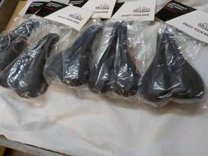 lot 92 image: 5 Bikeroo Bike Saddles For Men...