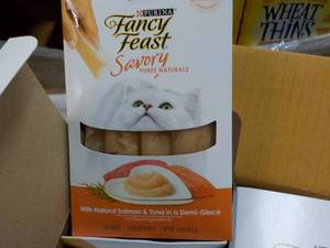 lot 134 image: 30 ct Purina Fancy Feast Savory Cat Treats Natural Salmon and Tuna in a Demi Glaze best date 082023 Retail $90 total