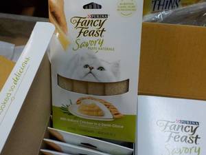 lot 144 image: 30 ct Purina Fancy Feast Savory Cat Treats Natural Chicken in a Demi Glaze best date 082023 Retail $90 total