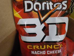 lot 250 image: 8 x 7 14 oz bags Doritos 3D Crunch Nacho Cheese Snacks past best date