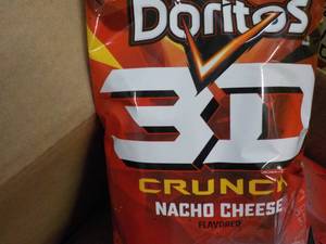 lot 252 image: 8 x 7 14 oz bags Doritos 3D Crunch Nacho Cheese Snacks past best date