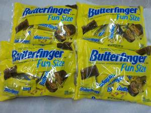 lot 266 image: 4 x 10.0 oz bags Butterfinger Fun Size Bars past best date