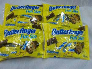 lot 269 image: 4 x 10.0 oz bags Butterfinger Fun Size Bars past best date