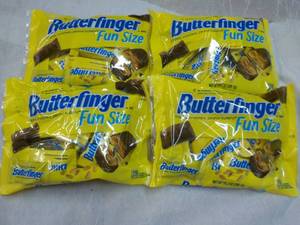 lot 270 image: 4 x 10.0 oz bags Butterfinger Fun Size Bars past best date
