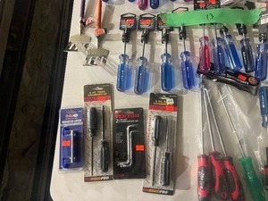 SCREW DRIVE AND NUT DRIVE LOT