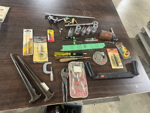 TOOLS, FISHING, HUNTING, DOCK, HARDWARE, COMMERCIAL TRUCK ACC