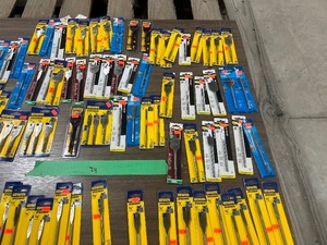 TABLE FULL OF WOOD SPADE BITS