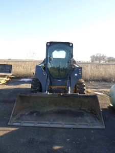 2014 John Deere 320E Skidsteer