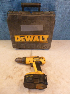 DeWalt Adjustable Clutch Cordless 12 VSR Drill