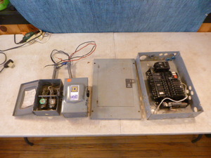 GE 100 Amp Breaker Panel