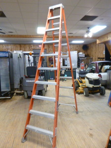 Louisville 10 Ladder