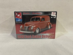 lot 12 image: 1940 Ford Sedan Delivery - Factory Sealed