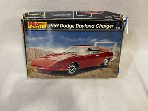 lot 43 image: Lot of 5 model cars - Opened Box