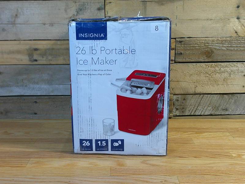 Insignia- Portable Ice Maker with Auto Shut-Off - Red