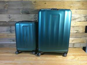 lot 88 image: Samonsite Hard Shell, Spinner Suitcase Set
