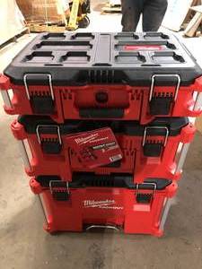 Milwaukee PACKOUT 22 in. Modular Tool Box Storage System  customer return review pictures