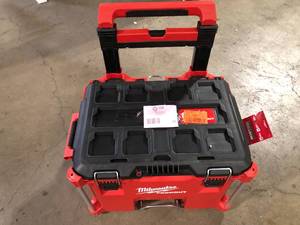 Milwaukee PACKOUT 22 in. Rolling Modular Tool Box customer returns see pictures