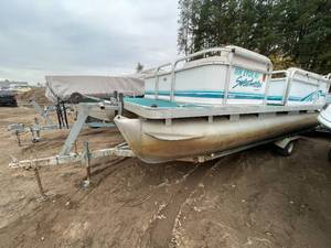 1998 Godfrey SW2019ES - Boat