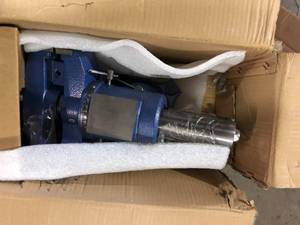 Vevor  Heavy-Duty Bench Vise 6 in. Pipe Vise Bench 30Kn Clamping Force for Clamping Fixing Equipment Home or Industrial Use customer return see pictures