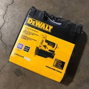 DEWALT 23-Gauge 2 in. Pin Nailer customer return review pictures