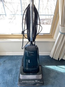 Panasonic 9.0 Amp upright vacuum