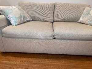 Couch Hide a bed