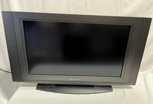 lot 18 image: Olevia 32-Inch LCD HDTV (Model 232-S13) wo Remote