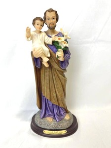 lot 93 image: Vintage Horentine Saint Joseph with Jesus (11.5 Tall)