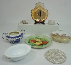 Vintage Collectible Glass Porcelain Covered Trinket Dishes Amber Clam Shell Frog Etc.