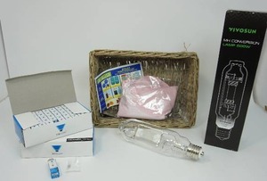 MH Conversion Lamp 600 Watt, Case TriGlow 20 Watt Halogen JC Type C-4 Base Bulbs, HotCold Therapy Gel Pack, Basket...