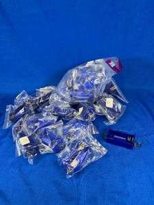 lot 28 image: 34 - D Battery Holder Cell