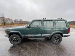 2000 Jeep Cherokee Sport - 4X4