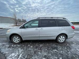 2006 Toyota Sienna - 2 OWNERS
