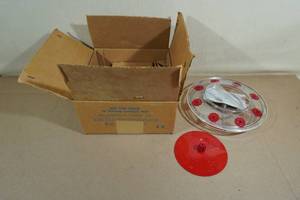lot 278 image: Hummingbird Feeder