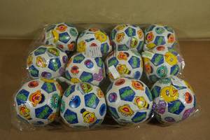 lot 289 image: 12 Childrens Sesame Street Soccer Balls