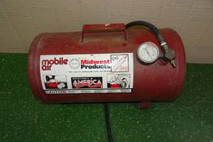 lot 322 image: Mobile Air Tank