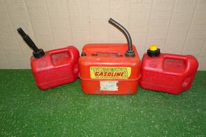lot 338 image: 3 Gas Cans