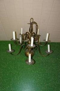 lot 346 image: Vintage Brass Candlestick Chandelier